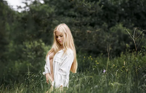 BLONDE, FOREST, NATURE, GRASS, GREENS, SHIRT