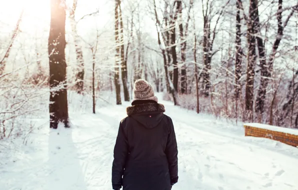 Picture winter, forest, girl, snow, hat