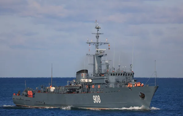 Sea, minesweeper, Vice Admiral Zakhar'in
