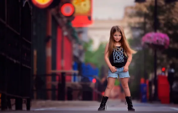 Picture street, girl, fashion, bokeh, child photography, photography and style, Looking like a big girl
