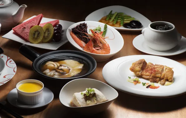 Watermelon, kiwi, soup, meat, shrimp, vegetables, dessert, meals