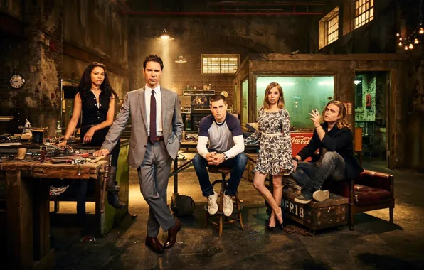 Look, the series, actors, Movies, Travelers, Travelers
