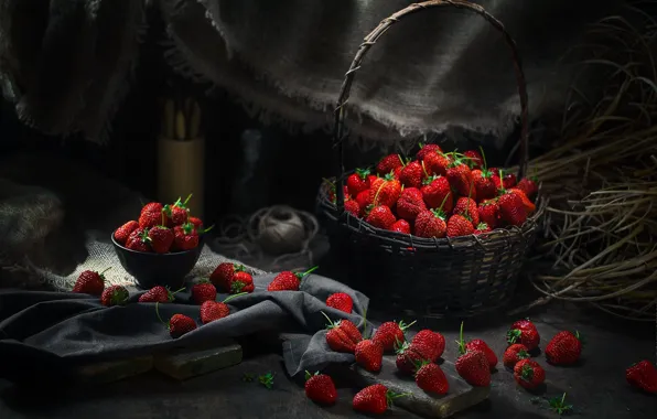 Picture berries, basket, strawberry