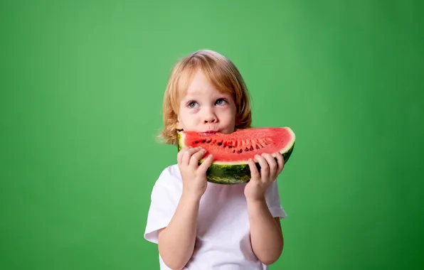 Look, green background, look, little boy, blonde hair, little boy, green background, a slice of …