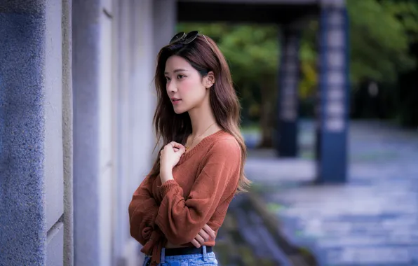 Picture look, hands, glasses, Asian, sweater