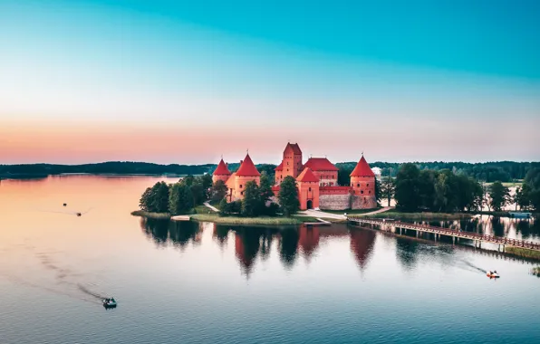 Trakai, Lithuania, pilis, lake