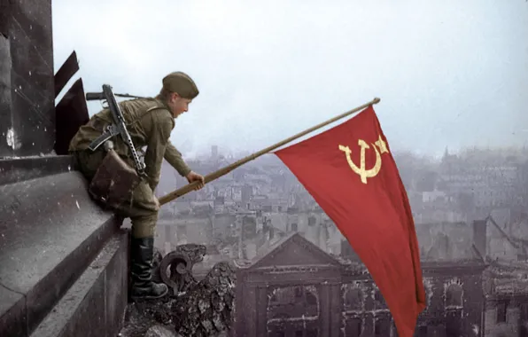Picture Victory, The Reichstag, Berlin 1945, Russian soldiers, The Victory Banner