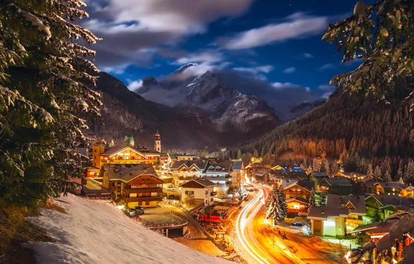 Picture winter, snow, night, lights, home, Italy, resort, January