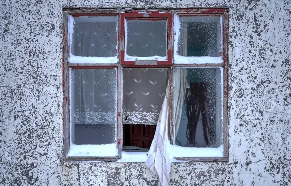Picture house, wall, window, curtains