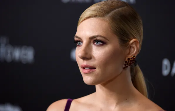 Girl, actress, blonde, premiere, the dark tower, the event, Katherine winnick, katheryn winnick