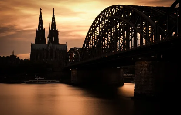 Picture Cologne, Rhine, Hohenzollern bridge