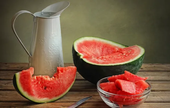 Picture watermelon, knife, pitcher, juicy