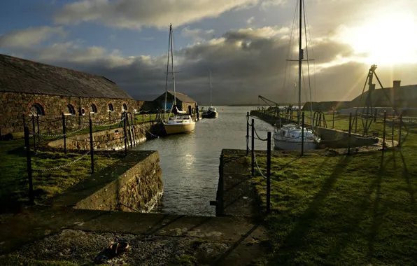 Clouds, yacht, harbour, Wales, Carnarvon