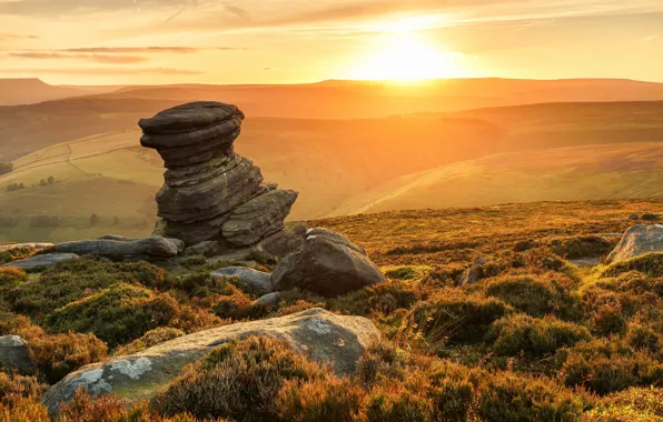 Picture light, stones, mountain, morning