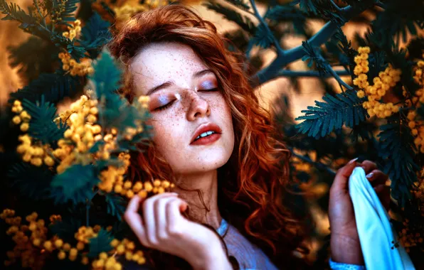 Picture girl, freckles, flowers, Ronny Garcia