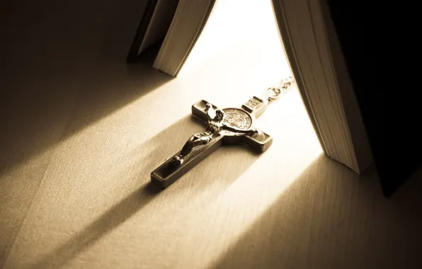 Picture macro, light, table, cross, book, the crucifixion, faith, the Bible