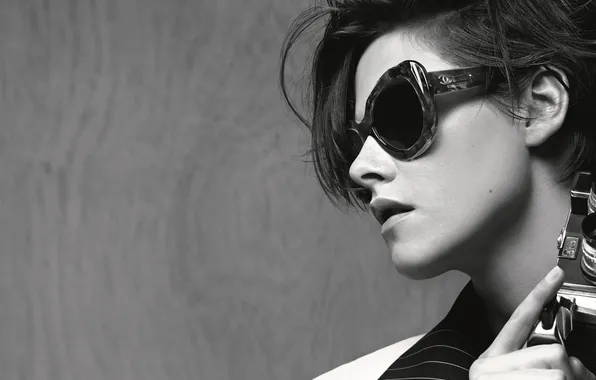 Picture girl, black and white, camera, actress, glasses, Kristen Stewart