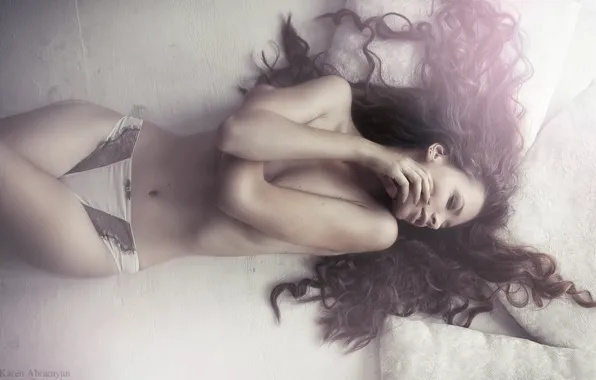 BODY, CHEST, FIGURE, by Karen Abramyan