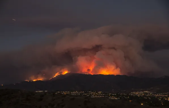 Mountains, the city, fire, element, disaster, panorama