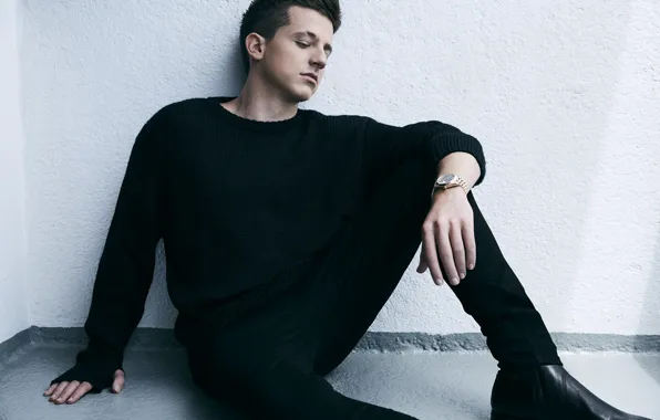 Picture photo, male, sweater, Charlie Puth
