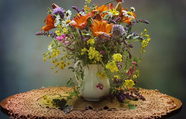 Flowers, table, butterfly, Lily, chamomile, bouquet, vase, tablecloth