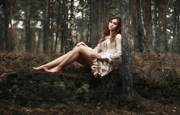 Picture sadness, girl, loneliness, legs, in the woods