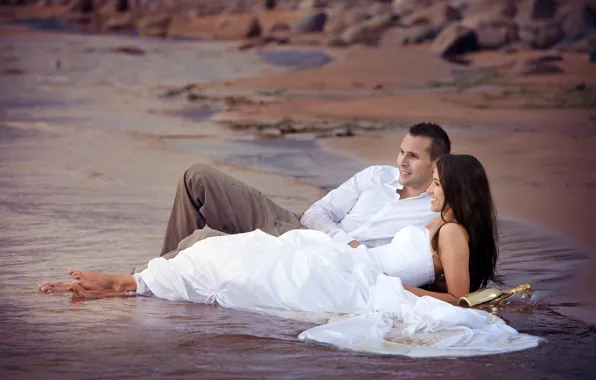 Sea, beach, bottle, barefoot, glasses, pair, champagne, the bride