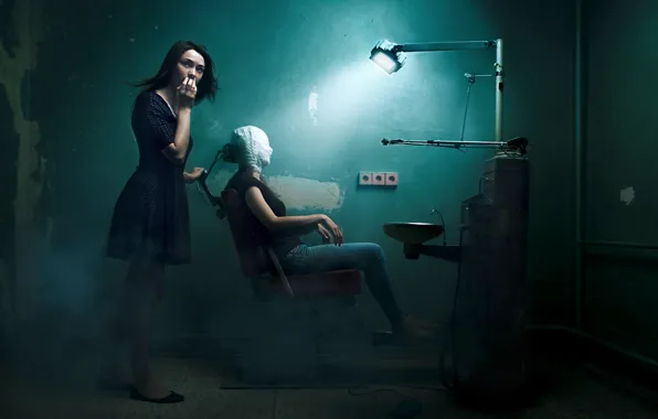 Girl, the patient, dental office