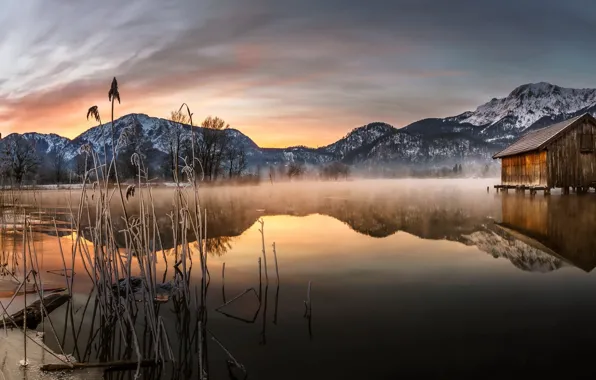 Picture mountains, fog, lake