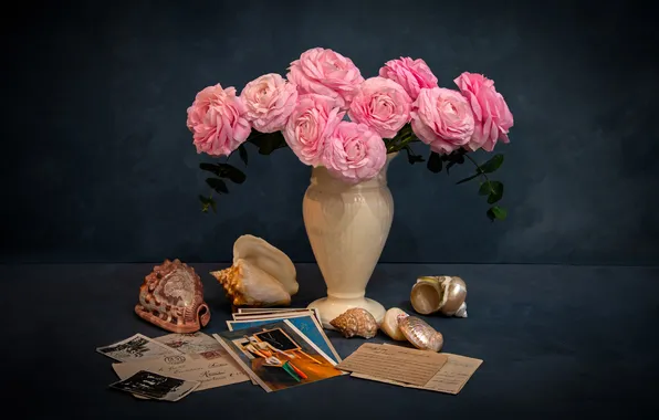 Leaves, flowers, the dark background, table, bouquet, vase, shell, pink