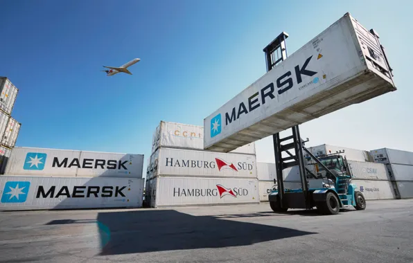 Picture Port, The plane, Container, Maersk Line, loader, Loader, Reach stacker