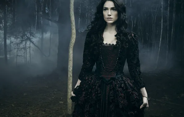 Picture ring, brunette, evil, darkness, witch, Salem, TV series, Janet Montgomery