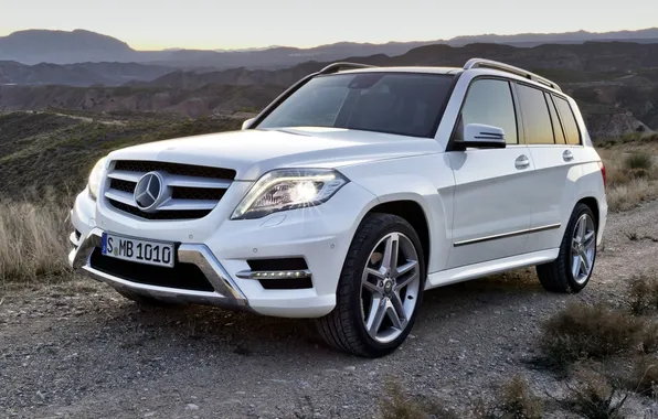 Picture road, white, hills, jeep, mercedes-benz, Mercedes, the front, crossover