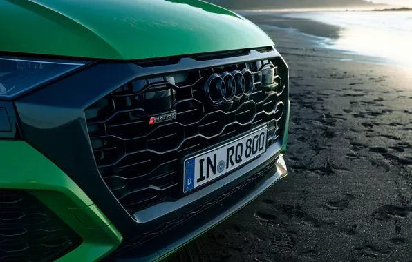 Face, room, Audi RS Q8