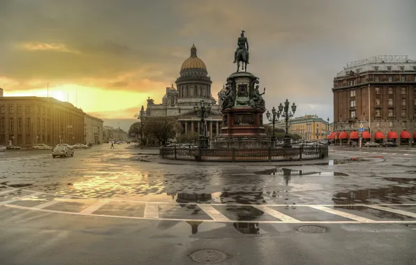 Picture sunset, Saint Petersburg, after the rain