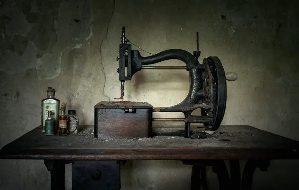 Glass Jar and Scissors Near Vintage Sewing Machine · Free Stock Photo