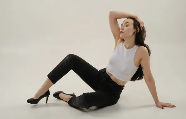 Girl, sweetheart, model, brunette, Jeans, Wallpaper, Shoes, Heels
