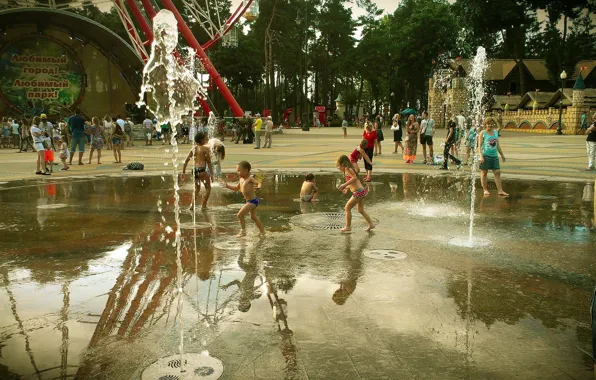 Children, the city, Park, holiday, fountains