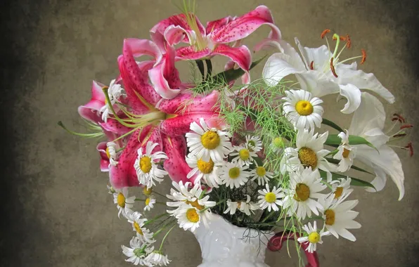 Lily, chamomile, bouquet, petals, pitcher