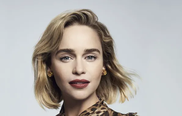 Picture look, girl, earrings, Emilia Clarke, For Dolce And Gabbana