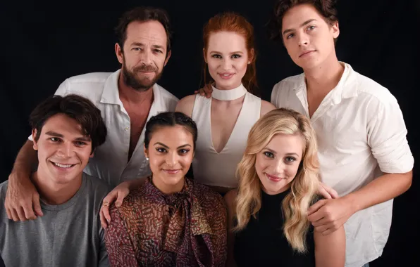 Picture Riverdale, Veronica Lodge, Camila Mendes, Betty Cooper, Cole Sprouse, Lili Reinhart, Riverdale, Cheryl Blossom