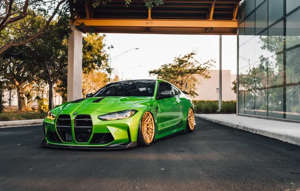 BMW, Green, Building, Road, BMW M4, G82, Yellow Light