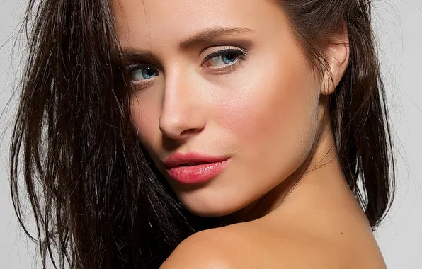 Picture look, girl, hair, makeup, lips, shoulders