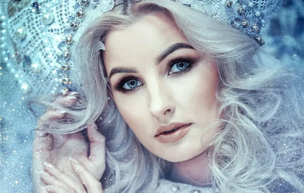 Look, girl, face, hair, portrait, hands, makeup, kokoshnik