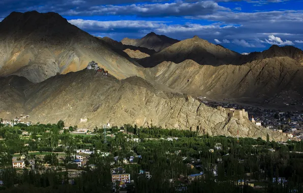 Picture landscape, mountains, Leh Palace and City