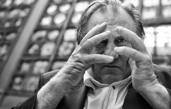Look, portrait, hands, black and white, monochrome, Gerard Depardieu, Gérard Depardieu