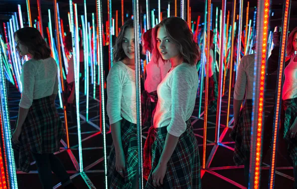 Picture look, reflection, model, skirt, makeup, hairstyle, brown hair, blouse