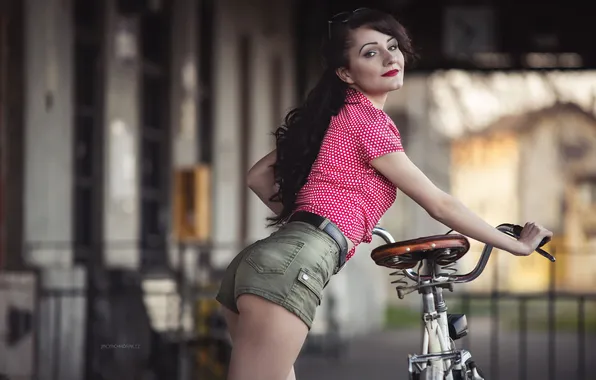 Look, bike, pose, model, shorts, portrait, makeup, figure