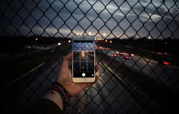Picture road, photo, hand, the evening, camera, highway, phone, iphone