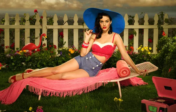 Pose, garden, Katy Perry
